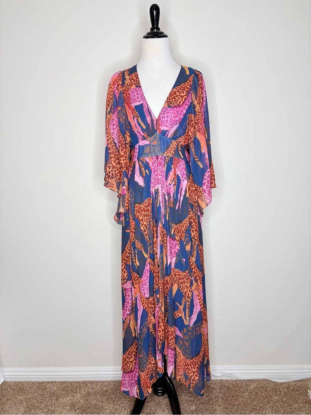 Farm Rio Pink Giraffe Caftan Maxi Dress Long Sleeve NWT XS Boho Tropical Resort